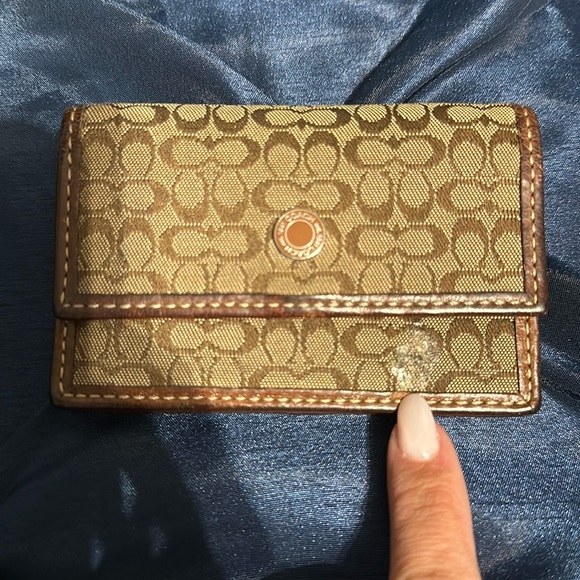 Coach Handbags - Coach Mini Wallet Card Holder